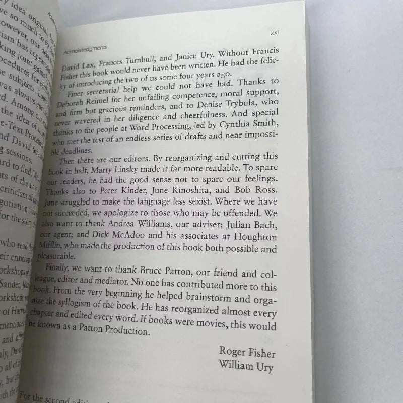 Getting to Yes Negotiating Agreement Without Giving In Paperback Book