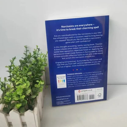 Surrounded by Narcissists – Understanding Toxic Behaviour & Protecting Your Peace (Paperback)